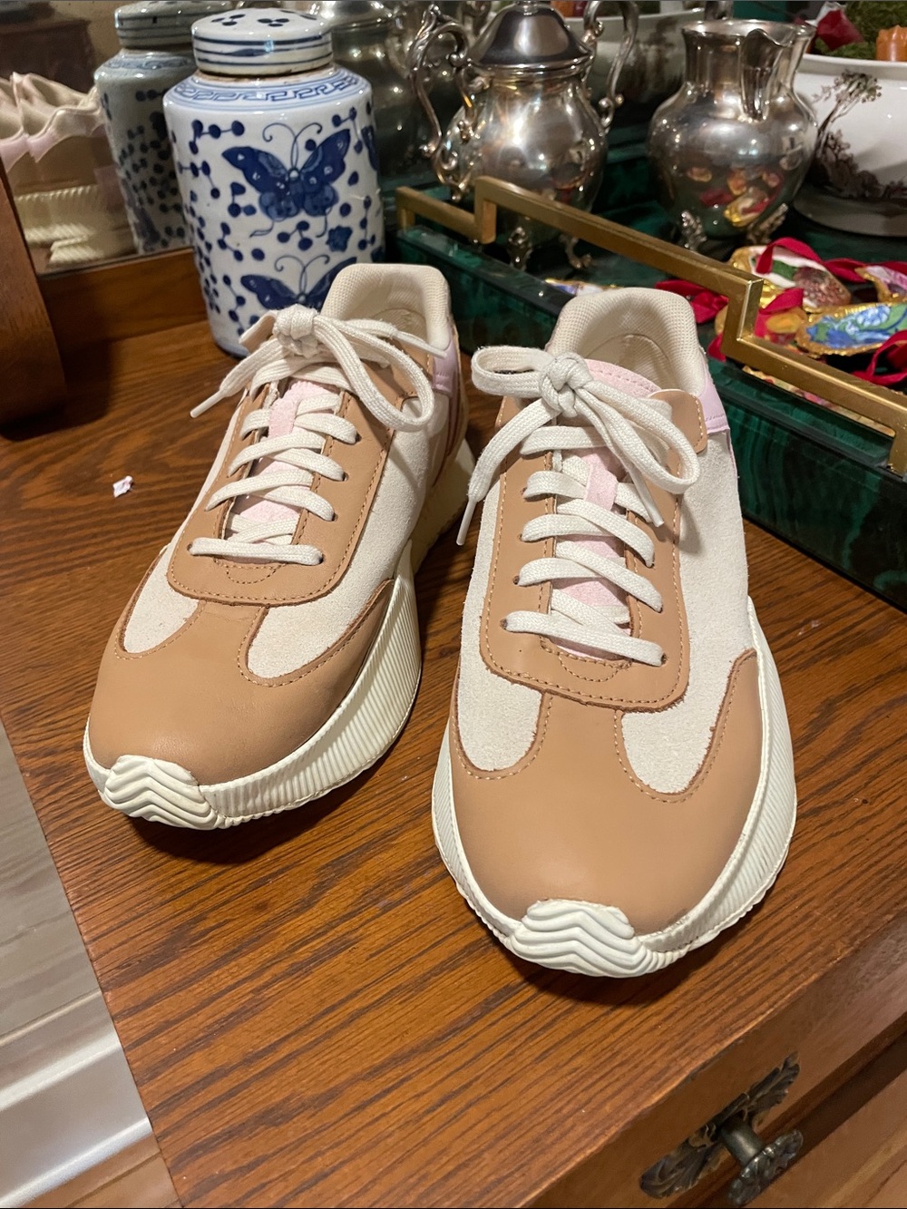Sorel Women's Beige & Pink Accent Low-Top Sneakers waterproof